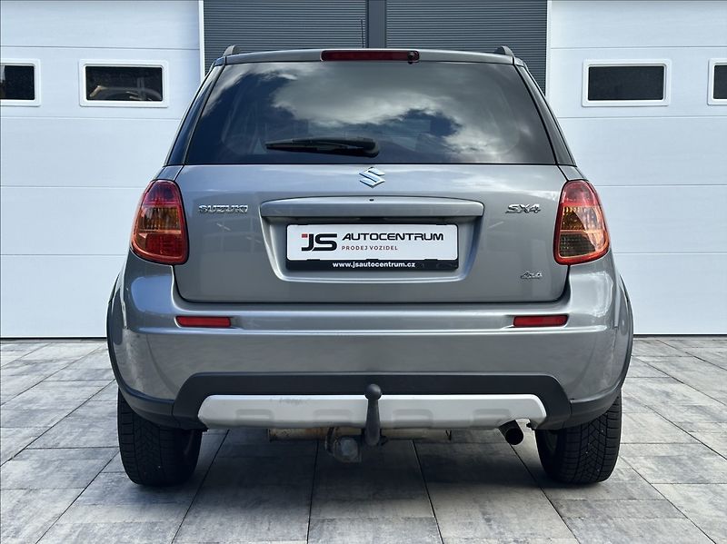 Suzuki SX4 2,0 DDiS 135PS  Style 4x4 - fotka 9 z 51