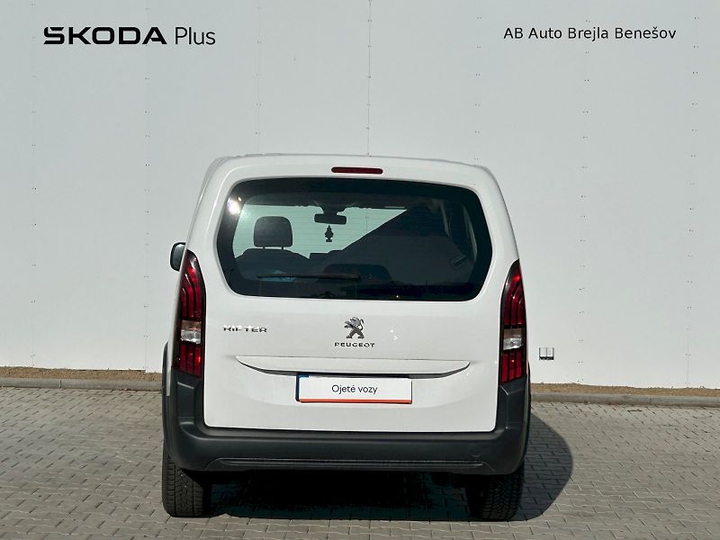 Peugeot Rifter (2022) 1,5 Blue HDI 75kW - fotka 8 z 22