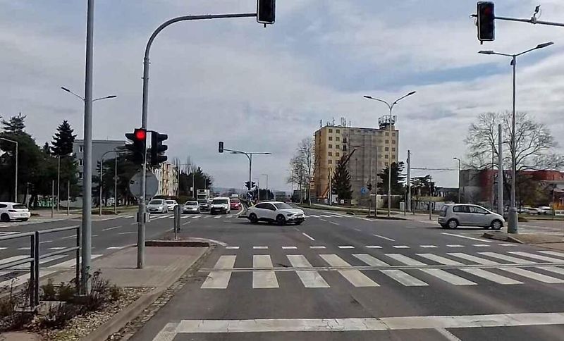 1. místo - světelná křižovatka silnic I/35 Velkomoravská a II/435 Roosveltova v Olomouci.