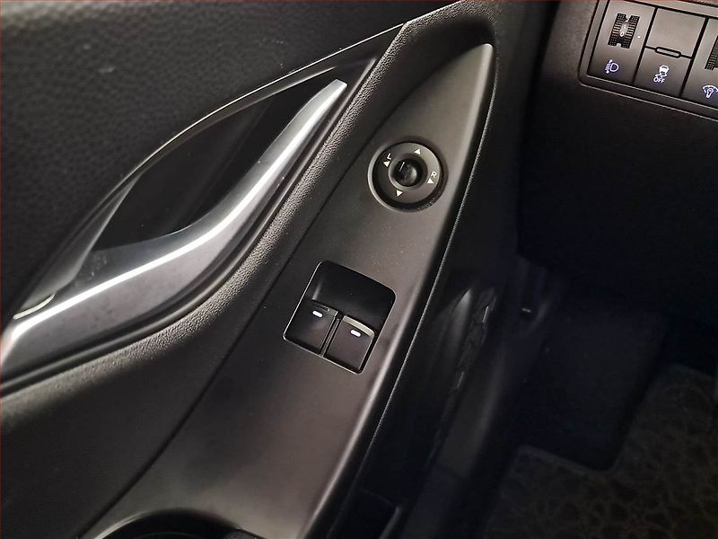 Hyundai ix20 (2014) 1.6 CVVT, LPG, Park. senzory - fotka 14 z 14