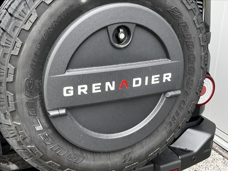 INEOS Grenadier 3,0 BLACK EDITION, REZERVACE - fotka 22 z 25