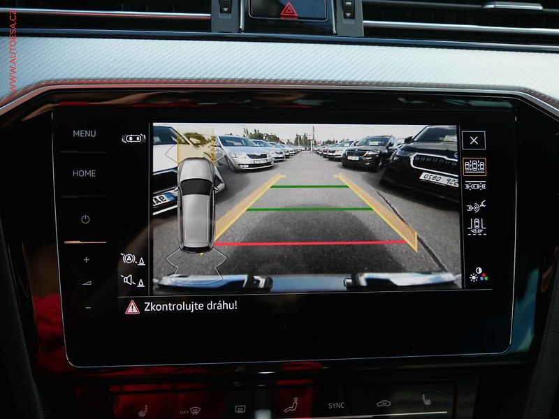 Volkswagen Passat (2021) 2.0 TDi, R-Line, DSG, TZ, - fotka 25 z 27