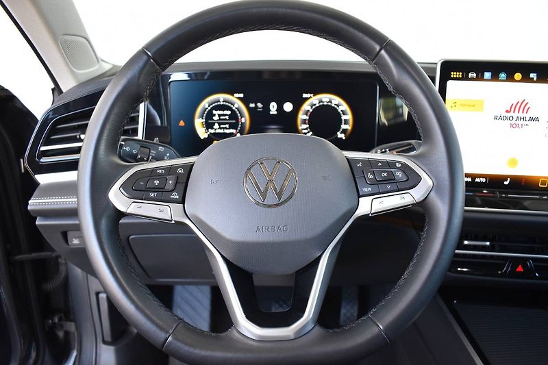 Volkswagen Passat Variant (2025) 2.0TDI 110kW CZ,1.Majitel - fotka 20 z 25