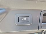 Land Rover Range Rover Velar 2,0 D200 AWD SE - náhled 12