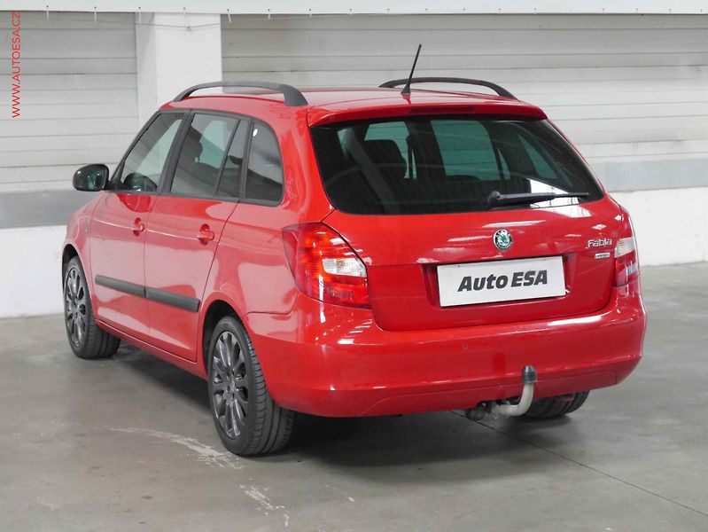 Škoda Fabia (2012) 1.2 TSI, AC. temp. - fotka 4 z 18