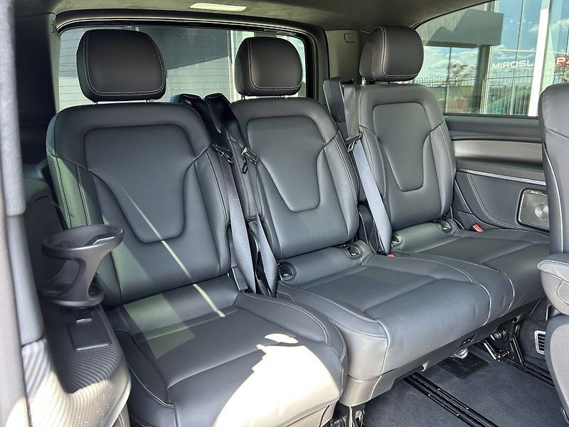 Mercedes-Benz Třídy V V 300d 4MATIC EXCLUSIVE L AMG - fotka 35 z 37