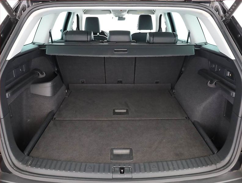 Škoda Kodiaq (2023) Laurin&Klement 2.0 TDI - fotka 20 z 21