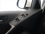 Volkswagen Tiguan (2009) 2.0 TDI, 4X4, Automat, Navi - náhled 22