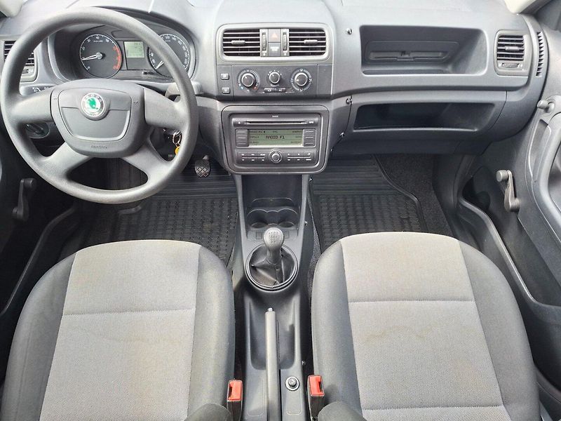 Škoda Fabia (2009) 1.2i 51kW -1.MAJITEL-KLIMA - fotka 10 z 23