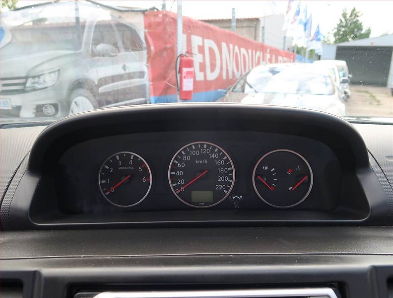 Nissan X-Trail (2006) 2.2 dCi, po STK, jezdí výborně - fotka 11 z 17