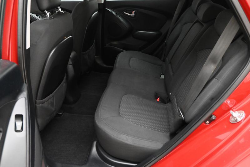 Hyundai ix35 1,7 CRDi 85 kW - fotka 14 z 27