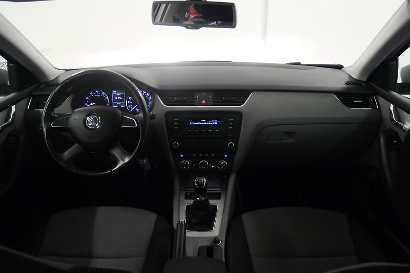 Škoda Octavia - fotka 5 z 24