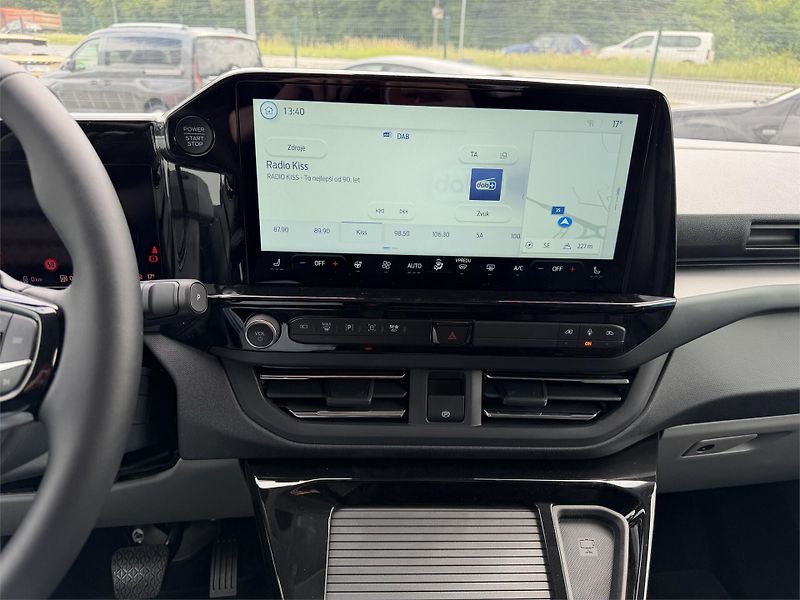 Ford Tourneo Custom (2025) Titanium X L2, Tourneo, 2.5 Du - fotka 21 z 22
