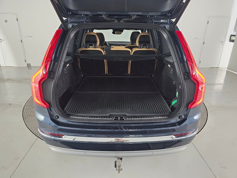 Volvo XC90 (2022) B5 AWD INSCRIPTION - fotka 34 z 34