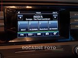 Škoda Octavia (2015) 1.6 TDi, 2.maj,ČR, Style - náhled 15