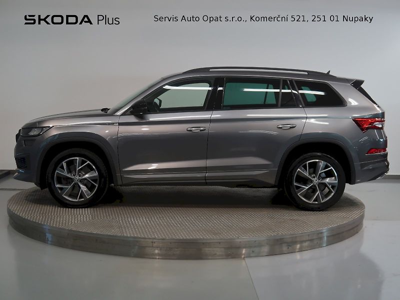 Škoda Kodiaq (2023) SPORTLINE 2.0TSI 140KW 4x4 DSG - fotka 3 z 42