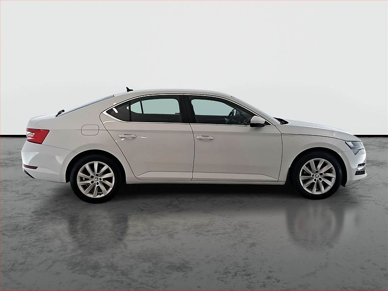 Škoda Superb (2022) Style 2.0 TDI - fotka 6 z 19