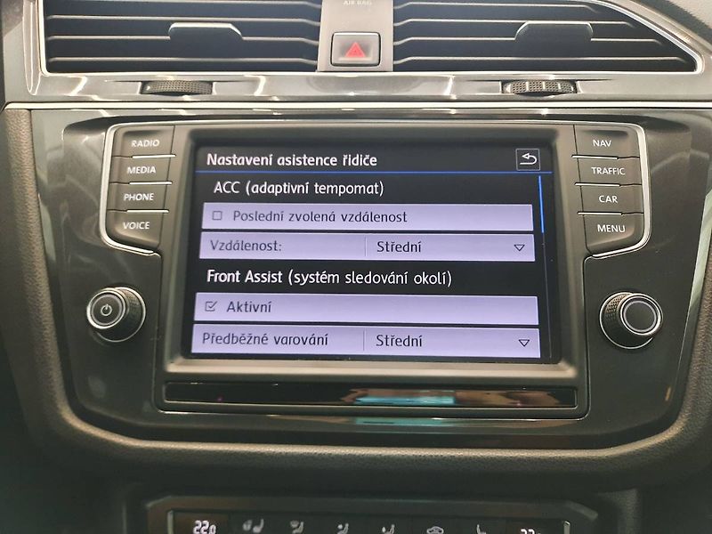 Volkswagen Tiguan (2017) 2.0 TSI 4Motion (162kW/220k) D - fotka 17 z 31
