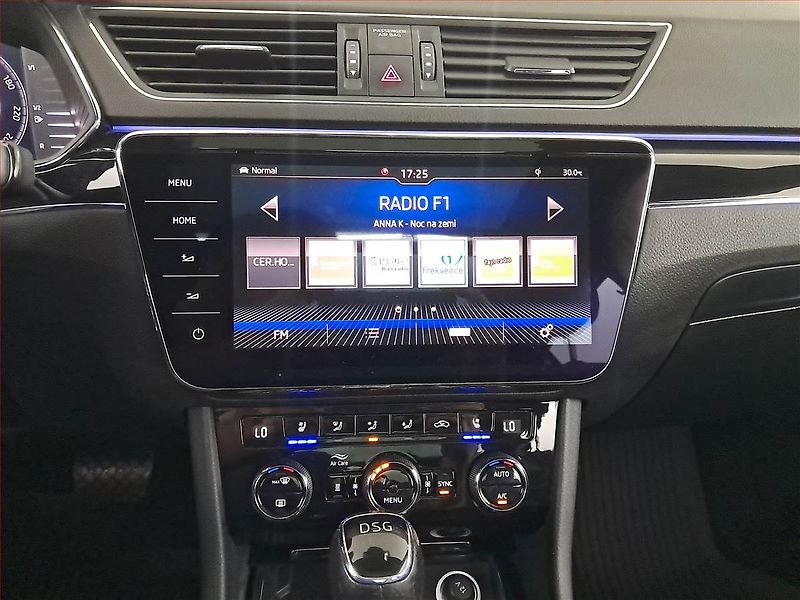 Škoda Superb (2019) Laurin&Klement 2.0 TSI - fotka 12 z 25