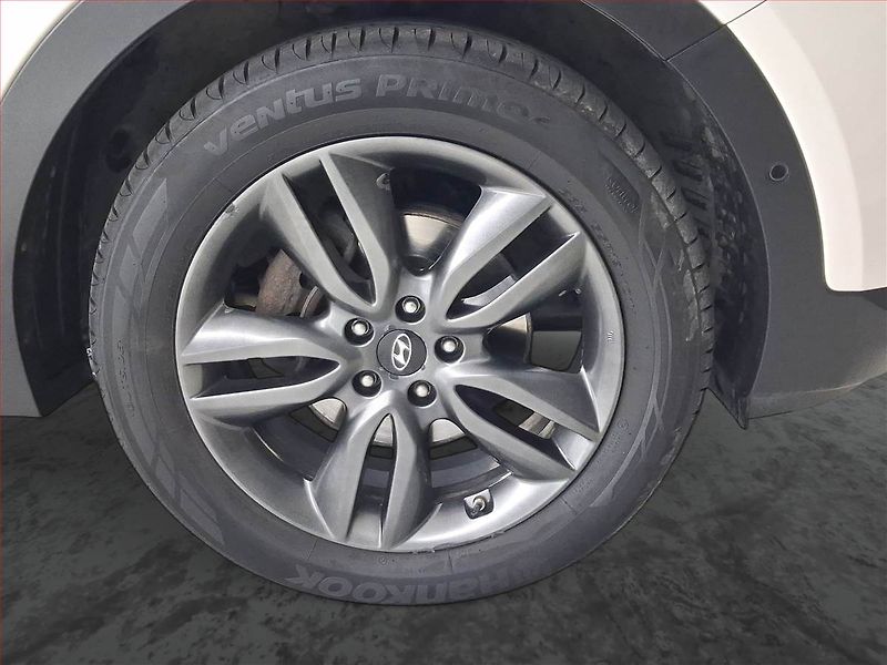 Hyundai Santa Fe (2015) 2.2 CRDi, Kůže, Navi, Tempomat - fotka 15 z 20