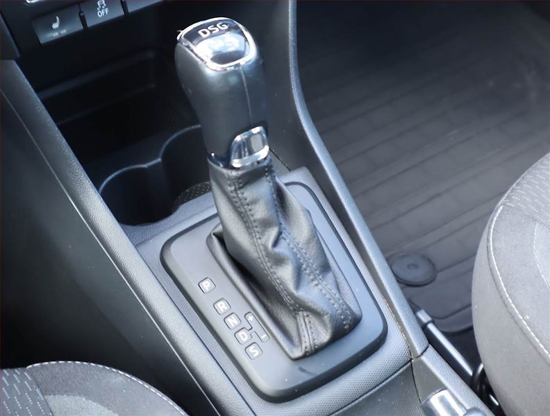 Škoda Rapid (2015) Spaceback 1.6 TDI, Automat - fotka 12 z 17