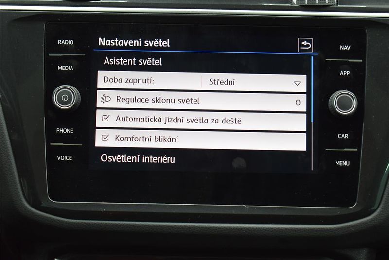 Volkswagen Tiguan 2,0 TDi, virtual,pano,navi, - fotka 27 z 44