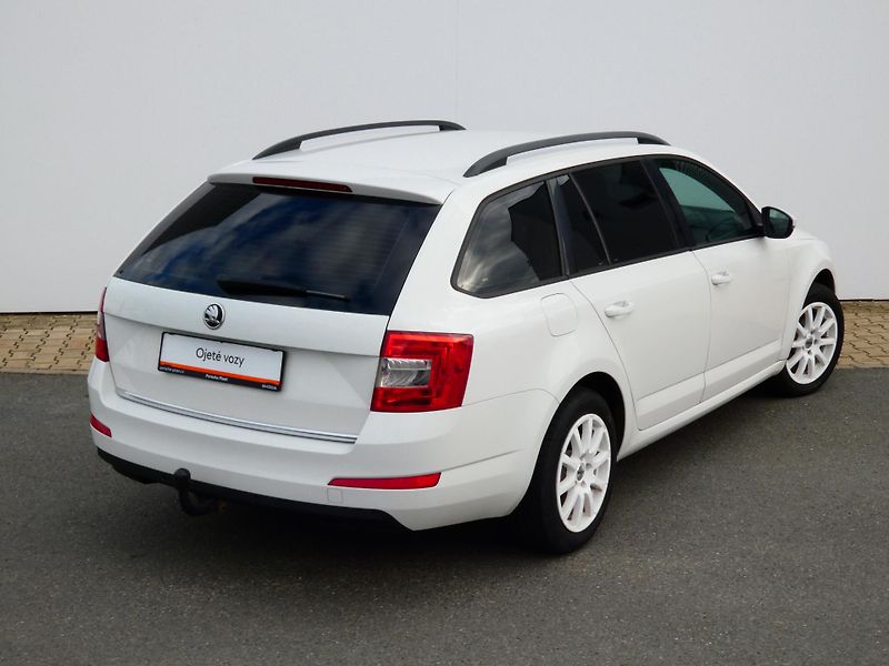 Škoda Octavia III Combi ActivePlus 1.6 TDI C - fotka 12 z 30