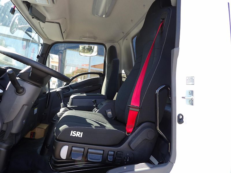 Isuzu F11 (2026) 5.2L, 240k, MT6,  - fotka 14 z 38