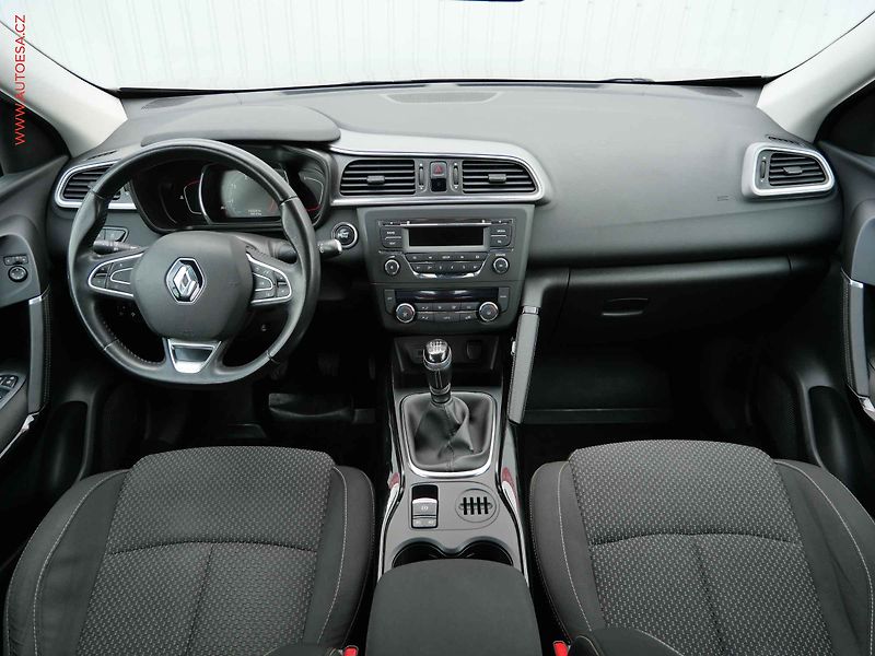 Renault Kadjar (2016) 1.2TCe, ČR, AC, tempo, park - fotka 8 z 18