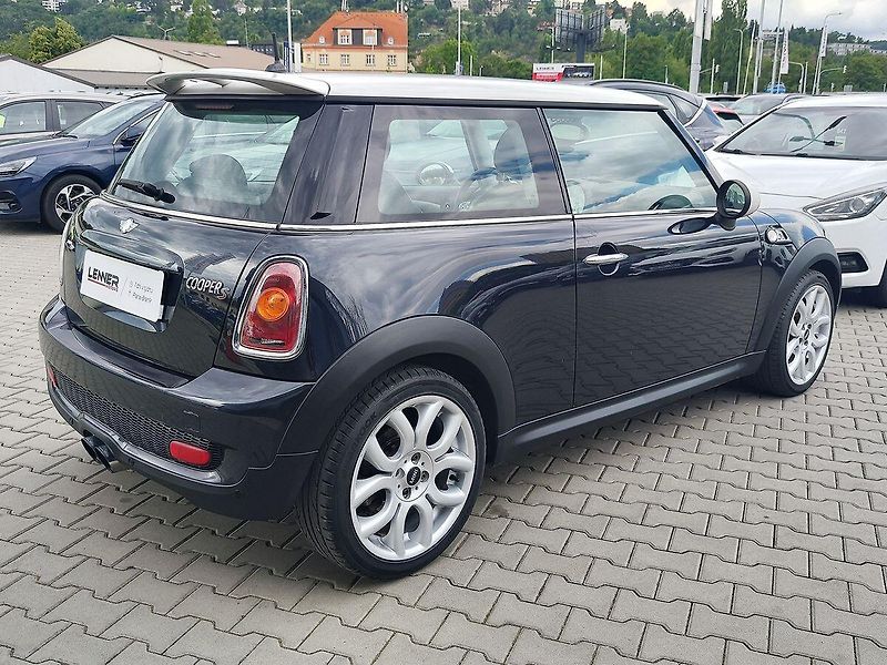 Mini Cooper S 1.6/141kW John Cooper Works - fotka 5 z 25