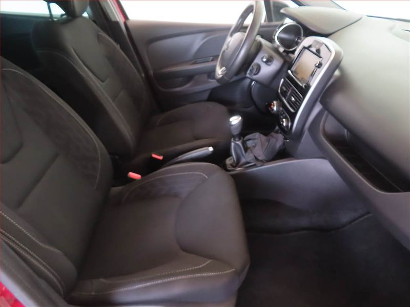 Renault Clio (2019) Limited 0.9 TCe, Navi - fotka 9 z 13