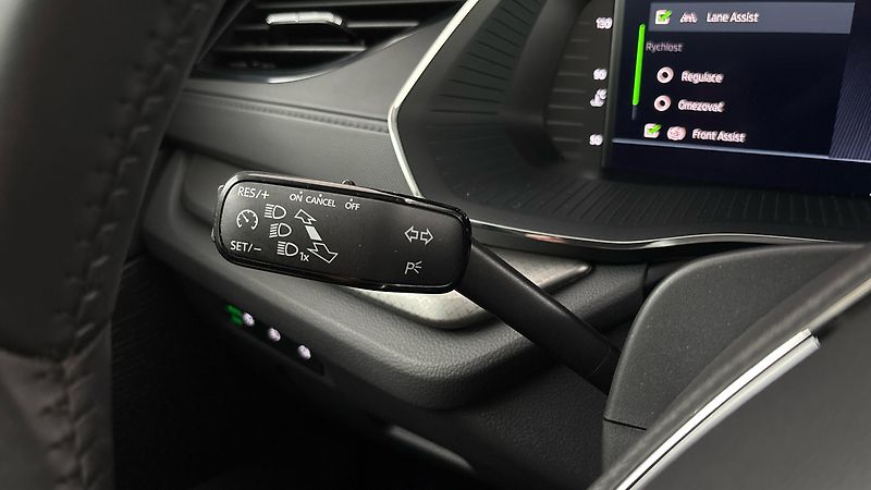 Škoda Octavia 2.0 TDI Ambition - fotka 14 z 24
