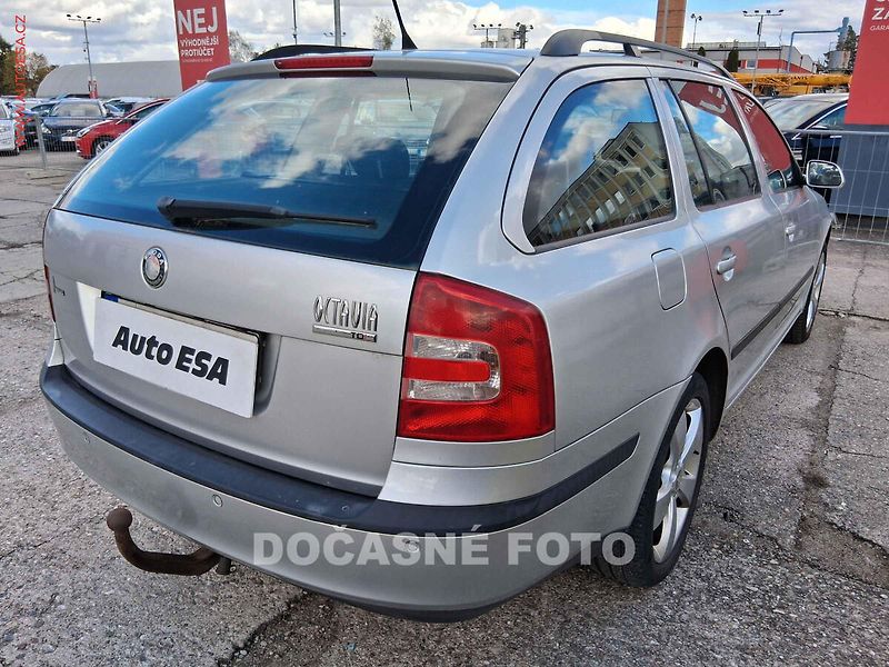 Škoda Octavia (2006) 2.0 TDi - fotka 2 z 3