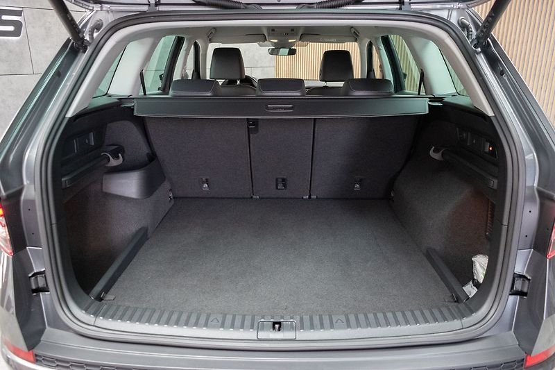 Škoda Kodiaq 2.0 TDI 4x4*STYLE+*TAŽNÉ*ČR 1M - fotka 44 z 49