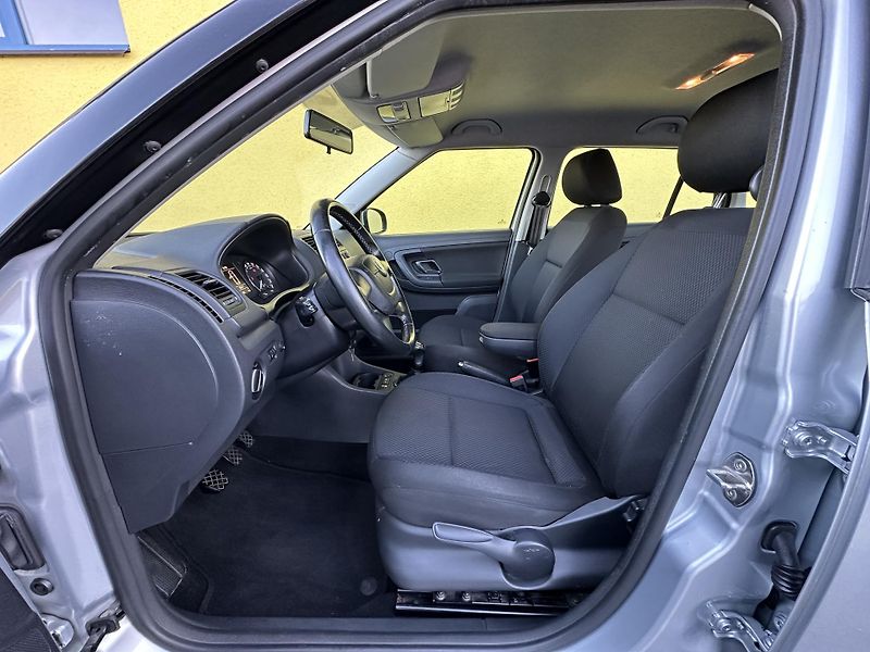 Škoda Fabia (2011) KOMBI 1.2TSI/63kW TZ* KLIMA* - fotka 10 z 37