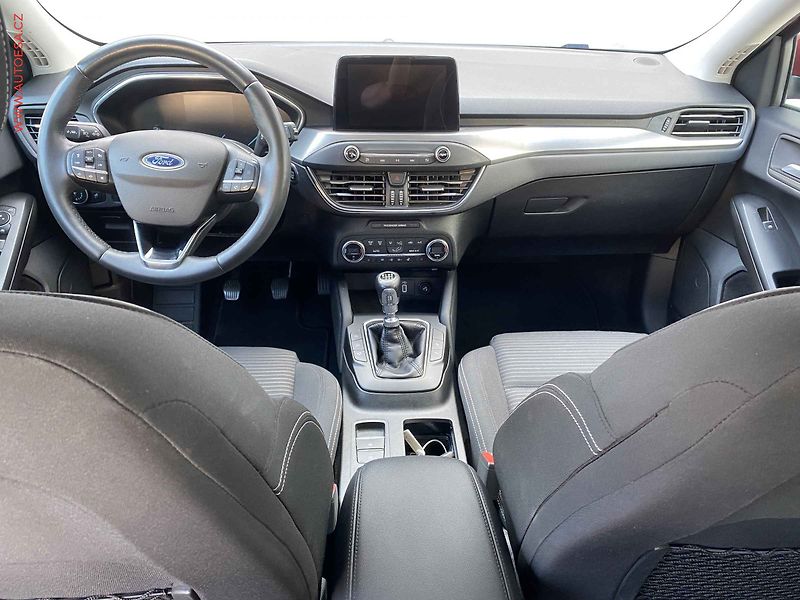 Ford Focus (2020) 2.0TDCi, Titanium, LED, navi - fotka 8 z 18