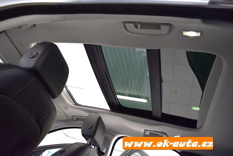 Jaguar F-Pace 2.0 D AWD S 83 000 KM 2021 - fotka 22 z 65