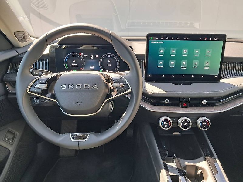 Škoda Superb (2025) iV L&K 1.5 TSI /110 kW DSG6 - fotka 5 z 34