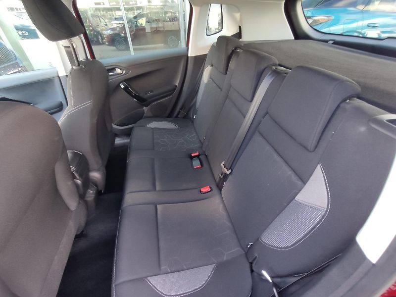 Peugeot 2008 (2019) ACTIVE 1.2 110k MAN6 1.majitel - fotka 5 z 26
