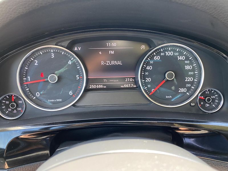 Volkswagen Touareg 3.0TDi 4x4 FL 2017 ELEGANCE 1A - fotka 163 z 176
