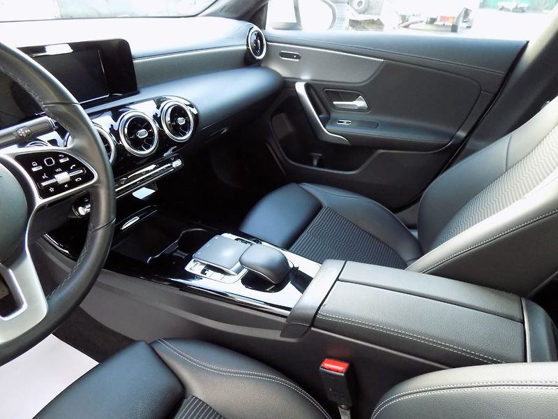 Mercedes-Benz CLA (2019) 200d/Full-Led/1.majitel/ - fotka 26 z 50