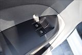 Volkswagen Caddy 1,6 TDI 77KW BEZ KOROZE - náhled 32