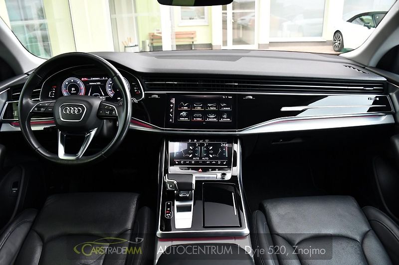Audi Q8 50TDI QUATTRO K360° PANO - fotka 20 z 59