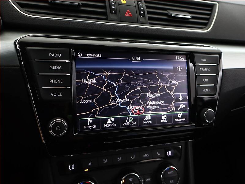 Škoda Superb (2016) 1.6 TDI, Automat - fotka 16 z 21