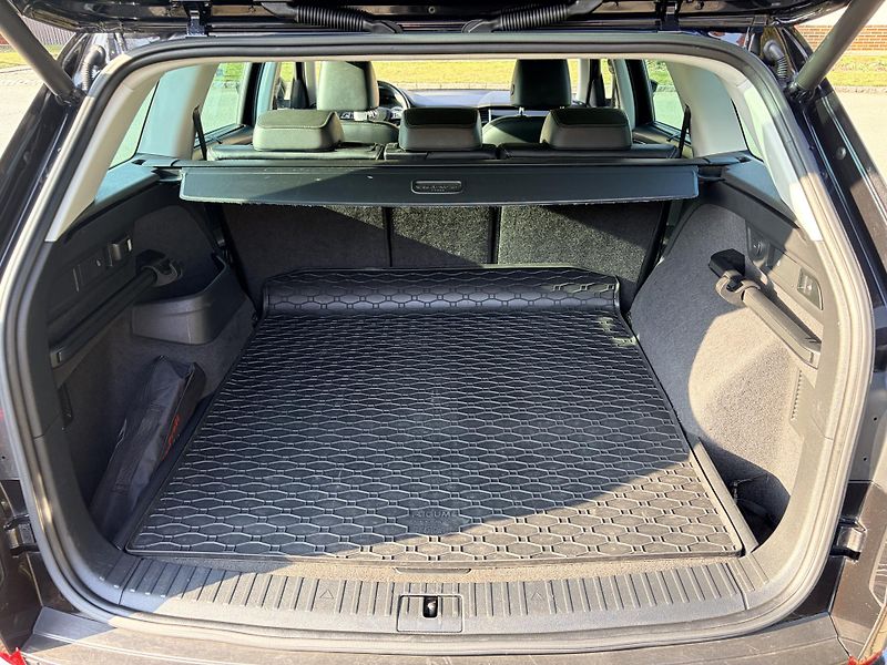 Škoda Kodiaq 2.0TSI 132KW 4x4 DSG WEBASTO - fotka 50 z 58