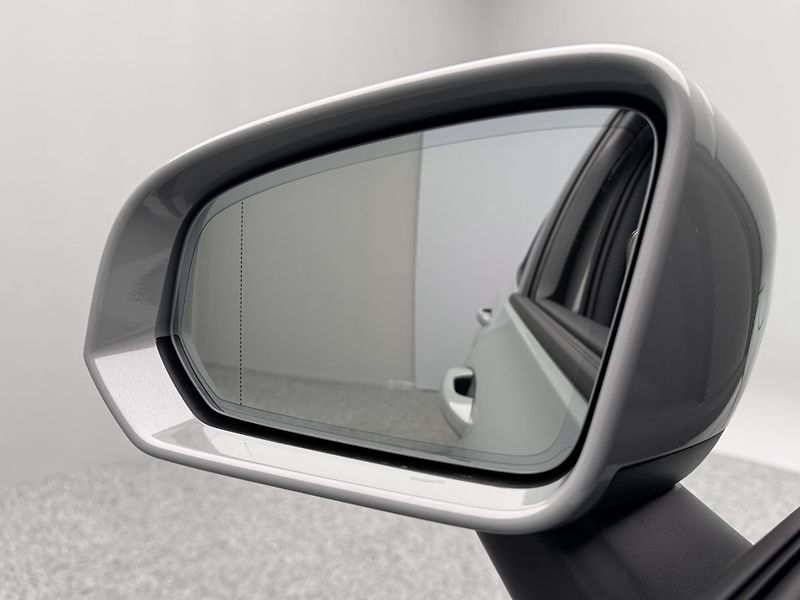 Volvo V60 (2026) B4 AUT CORE - fotka 17 z 22
