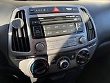 Hyundai i20 1.25 i 63kW Family - náhled 17
