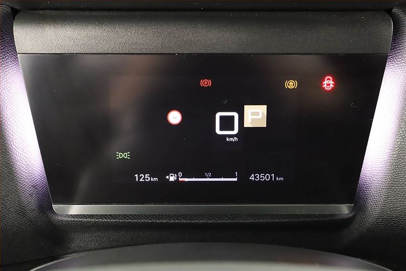 Citroën C4 (2024) 1.5 BlueHDi - fotka 9 z 20