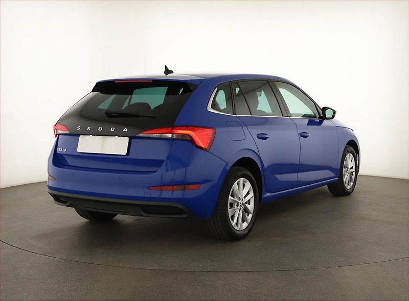 Škoda Scala (2023) Style 1.0 TSI, Automat, ČR - fotka 5 z 20