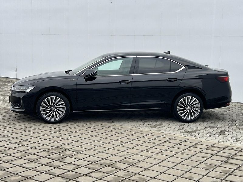 Škoda Superb L&K 7DSG 2,0TDI - fotka 3 z 26